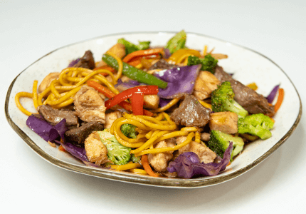 Yakisoba Misto (Frango e Carne)